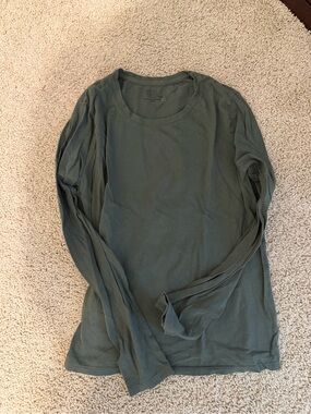Time and Tru Long Sleeve Tee in Olive Green